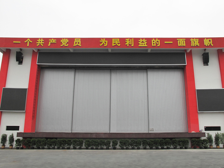 華西舞臺(tái)大門-門洞寬25高10米.jpg